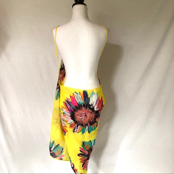 NWOT Yellow Floral Scarf Sarong Wrap Swim Cover - Picture 4 of 5